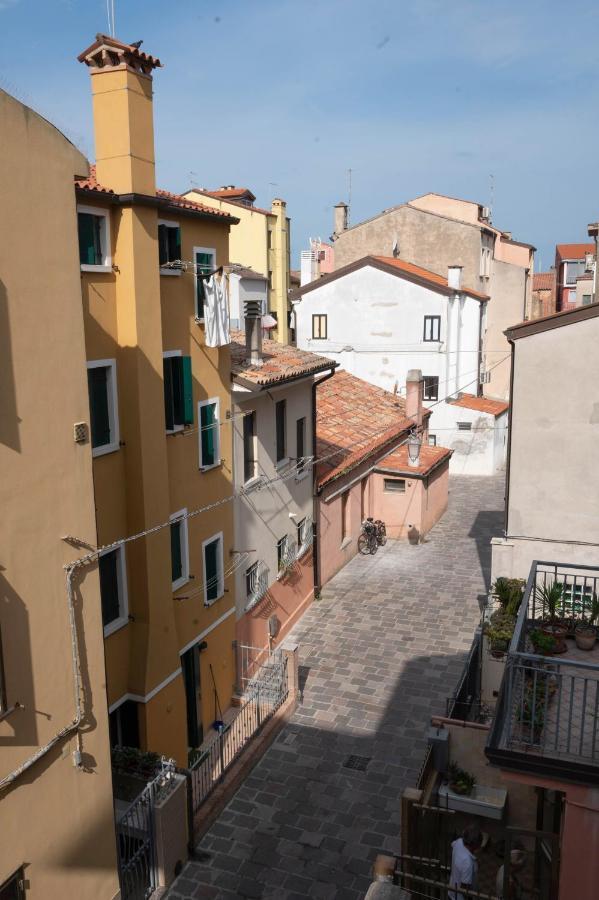 Dimora Rossa Bed & Breakfast Sottomarina Bagian luar foto